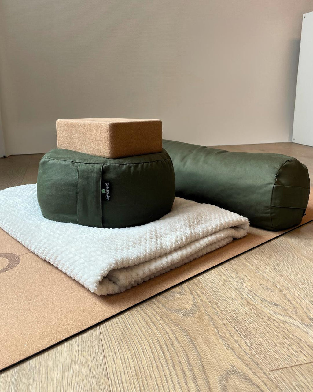 Yogablok Yogablok Kurk Pilates-blokken Yogablokken en -stenen Yogaset Schuimblok met hoge dichtheid Yogablokset Yogablokken Ondersteuning Verdiepen voor yoga Yogablok Yogablok Kurk Pilates-blokken Yogablokken en -stenen Yogaset Schuimblok met hoge dichtheid Yogablokset Yogablokken Ondersteuning Verdiepen voor yoga